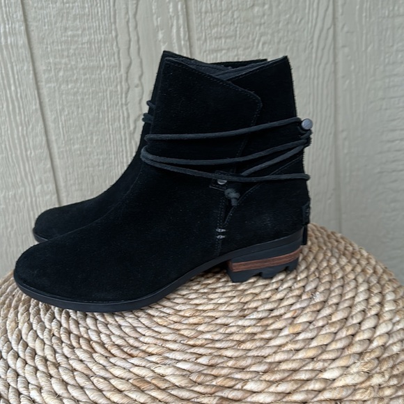 Sorel Farah Waterproof Booties Size 7 - Picture 5 of 8